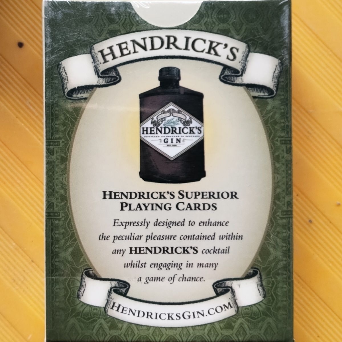 Full 52-card Deck Hendrick's G - Cocktail Recipe Book 评论和价格
